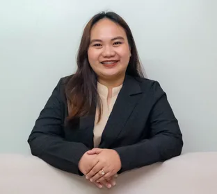 Portrait of Mariel from Ready Accounting